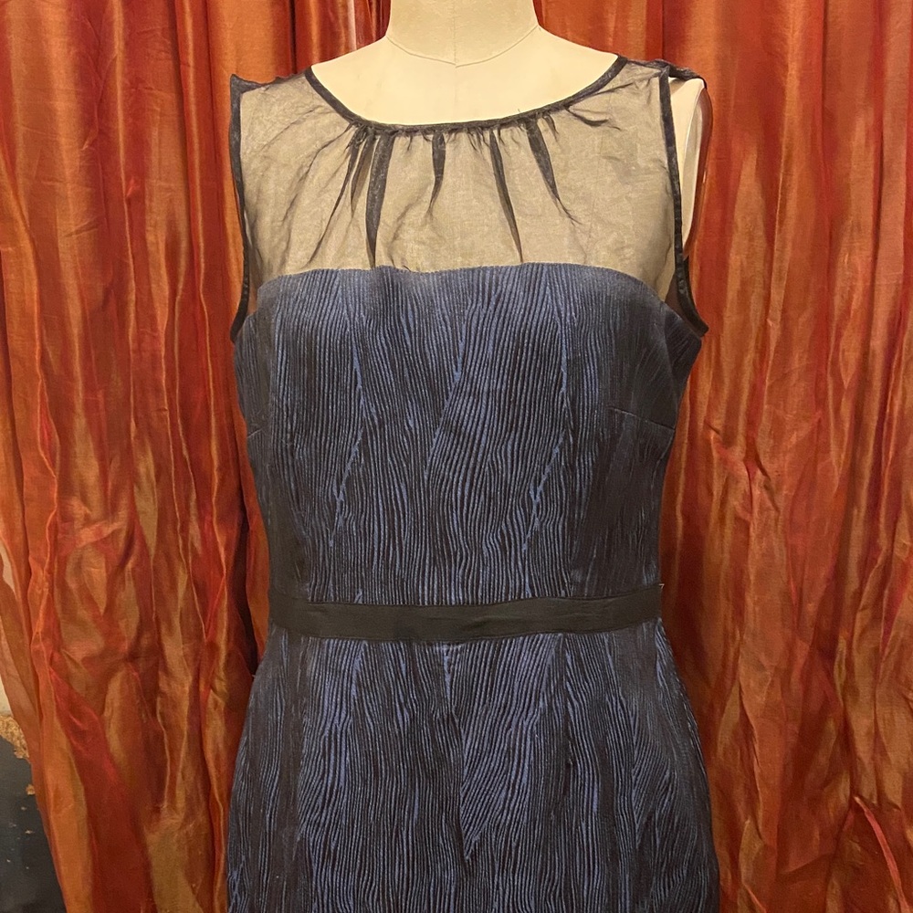 Elegant Blue Sleeveless Dress